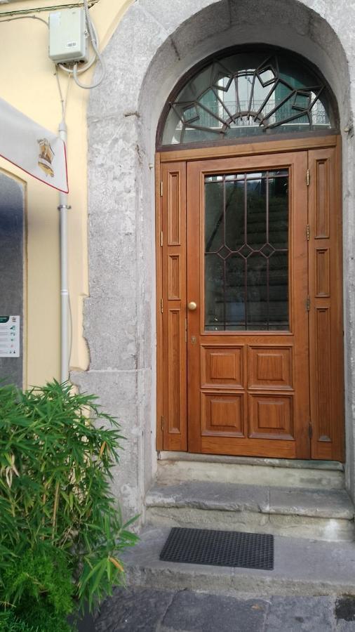 Apartament La Grotta Salerno Zewnętrze zdjęcie